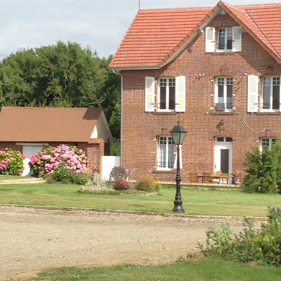 La Maison D'Amis Auneuil Esterno foto