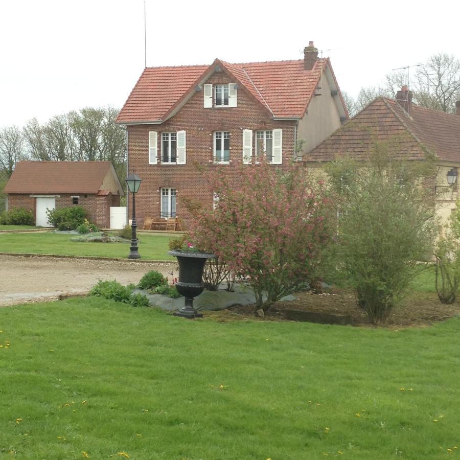 La Maison D'Amis Auneuil Esterno foto
