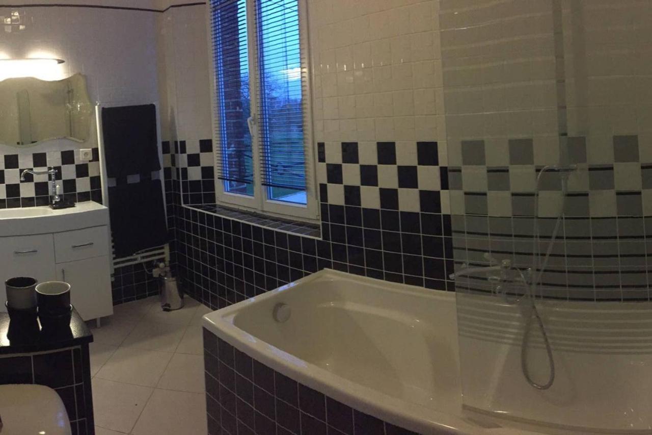 La Maison D'Amis Auneuil Esterno foto
